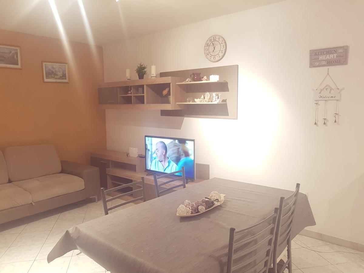 Apartman 4 Kilometar To City Centar Split Extérieur photo