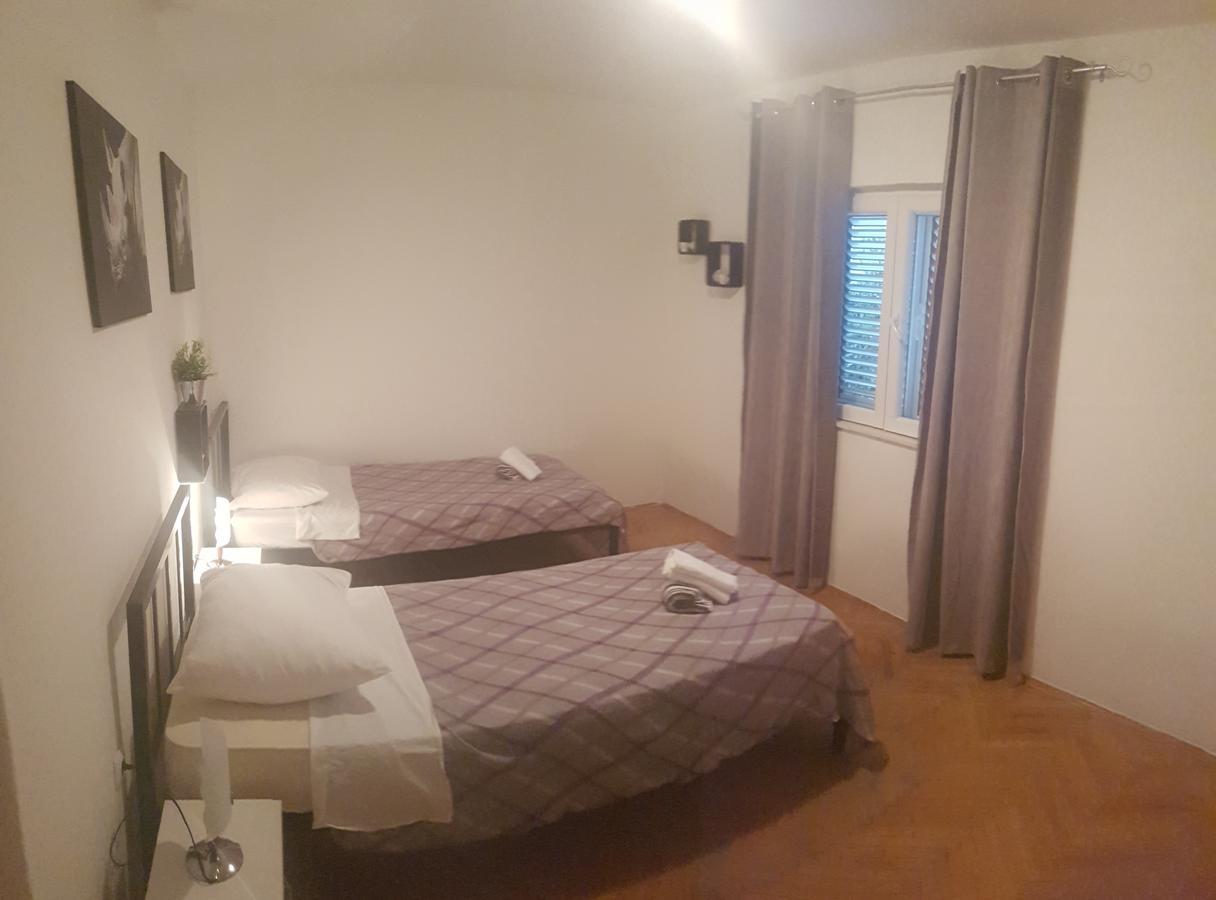 Apartman 4 Kilometar To City Centar Split Extérieur photo